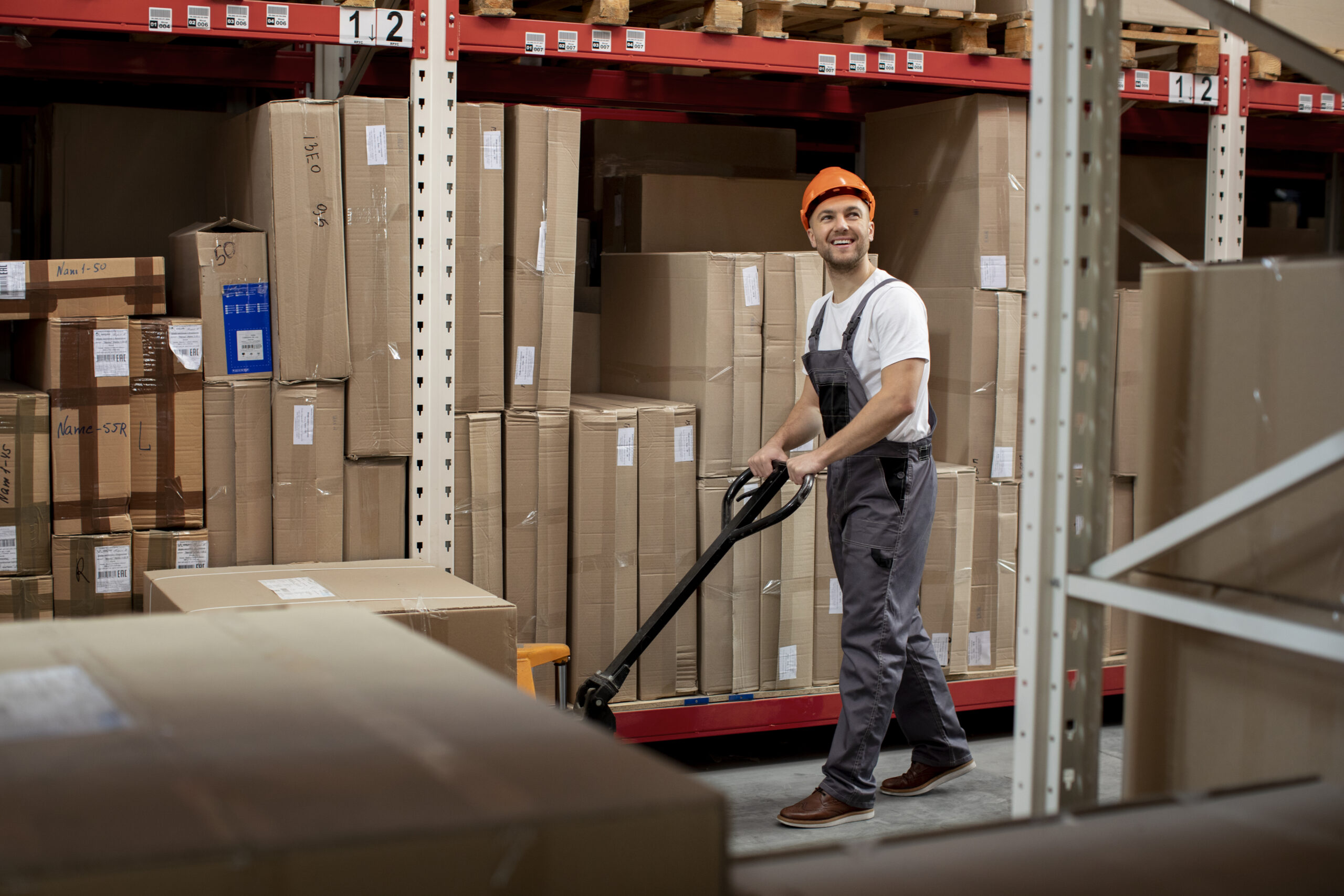 full-shot-man-working-warehouse